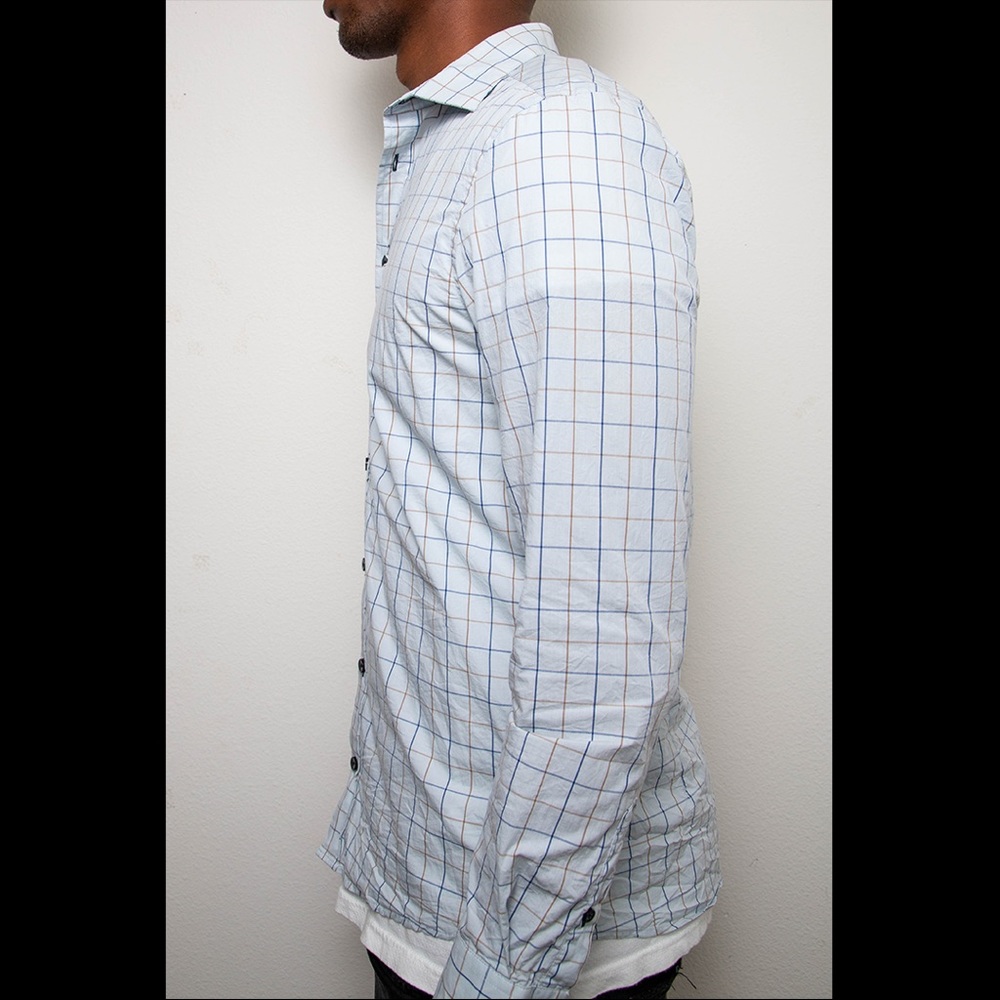 Button Up - Picture 4 of 6